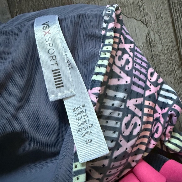 VS SPORT BRAS - Picture 2 of 13